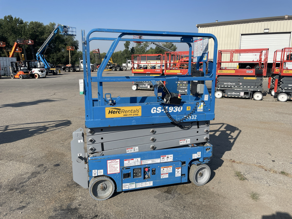 2019 Genie GS-1930
