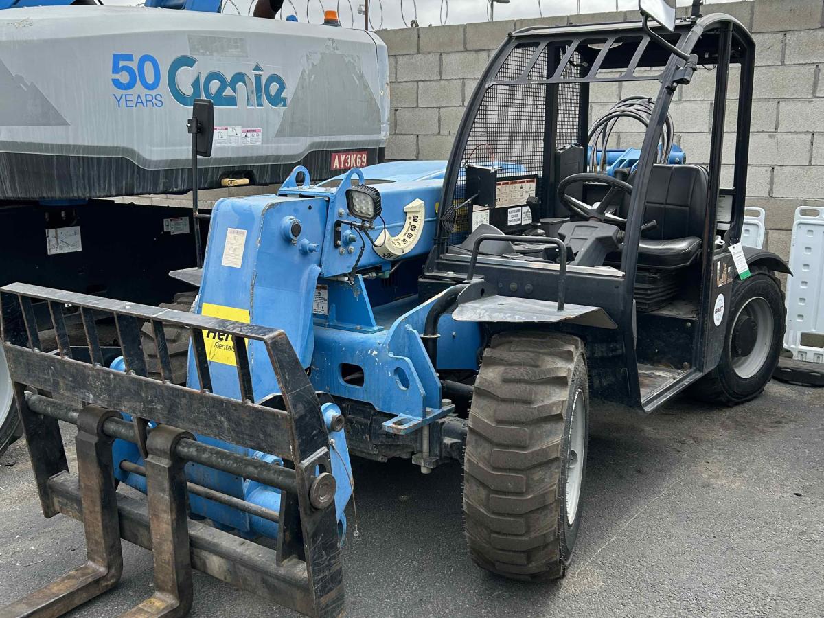 2017 Genie GTH-5519
