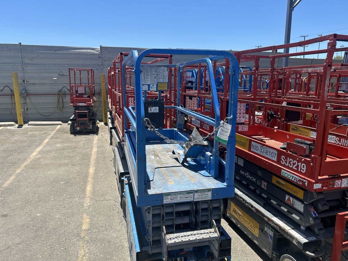 2018 Genie GS-1930-4