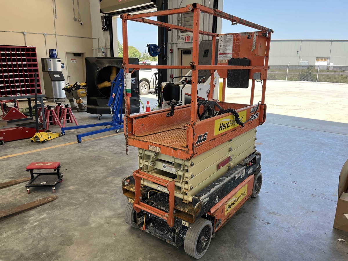 2018 JLG 1932R-3