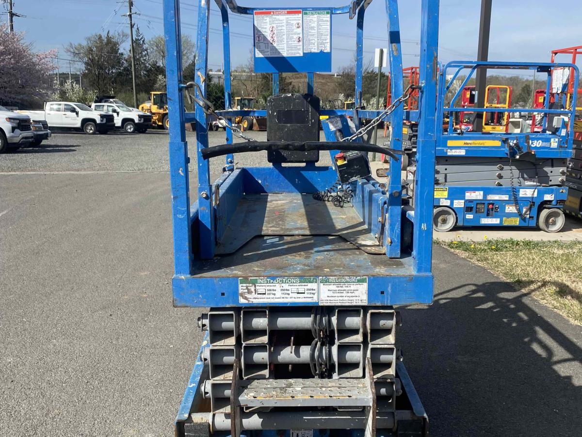 2018 Genie GS-1930