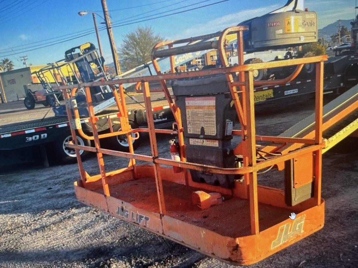 2018 JLG 400S-2
