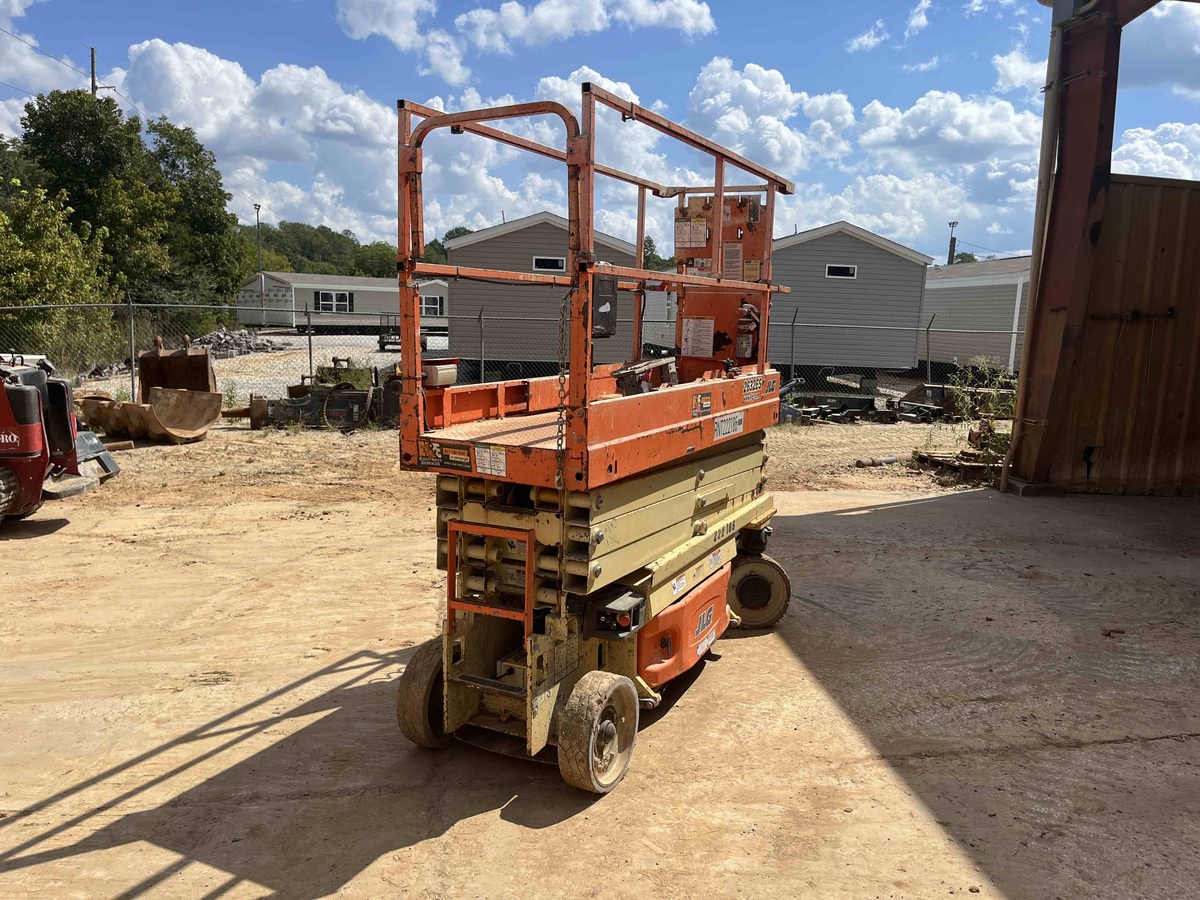 2016 JLG 2632ES-1