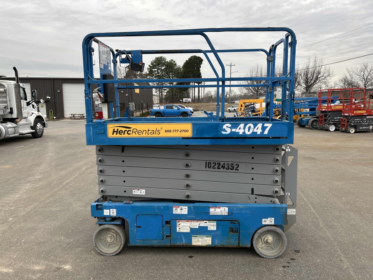 2017 Genie GS-4047-1