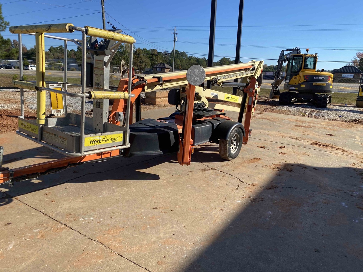 2018 JLG T350-5