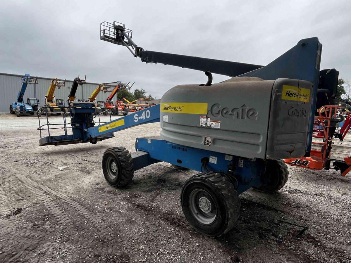 2014 Genie S-40