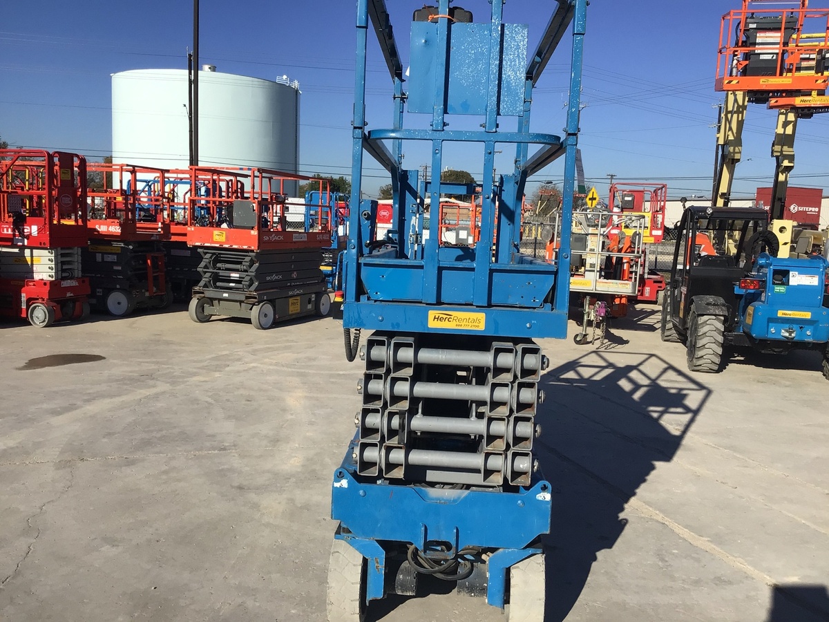 2017 Genie GS-3232-7