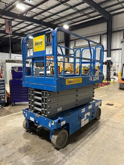 2018 Genie GS-3246