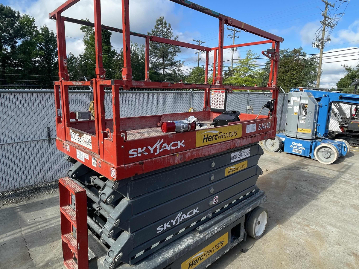 2020 Skyjack SJ4740
