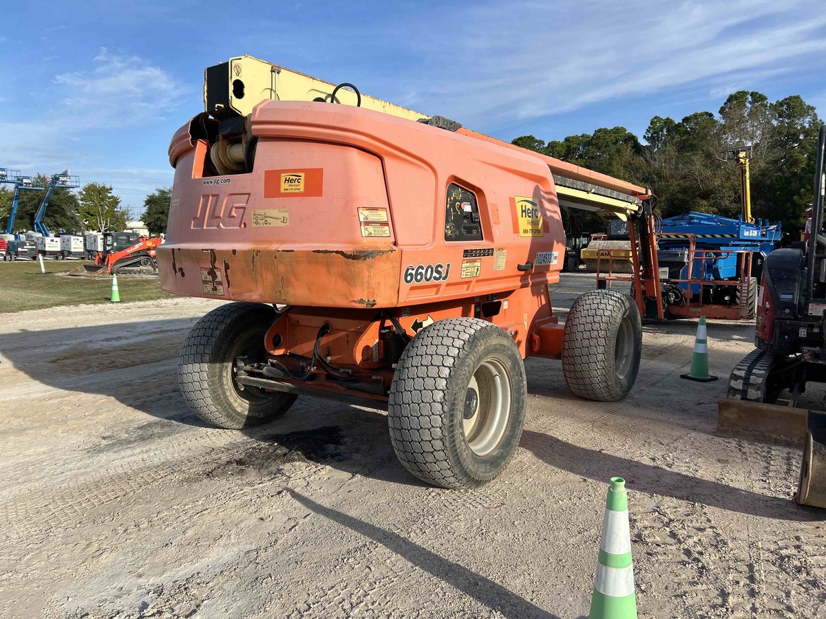 2018 JLG 660SJ-4