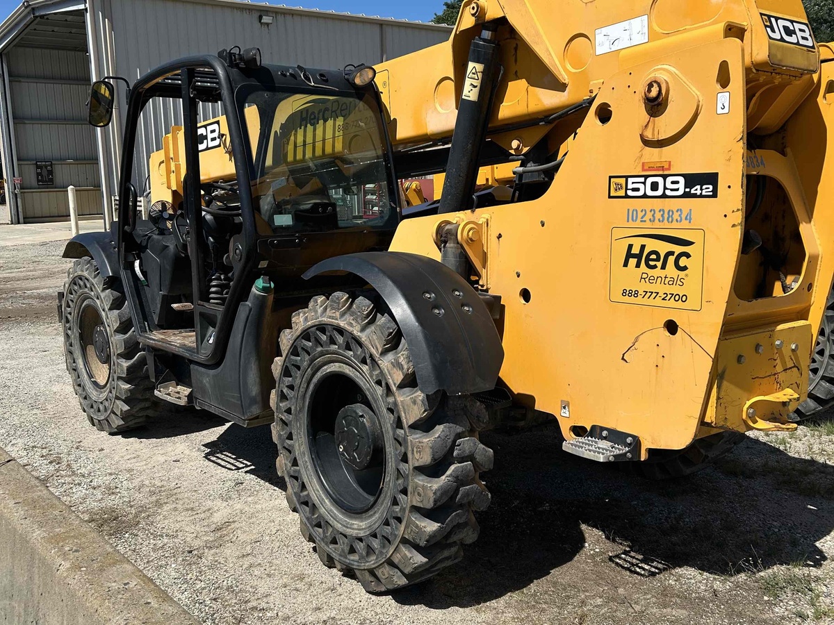 2018 JCB 509-42-4