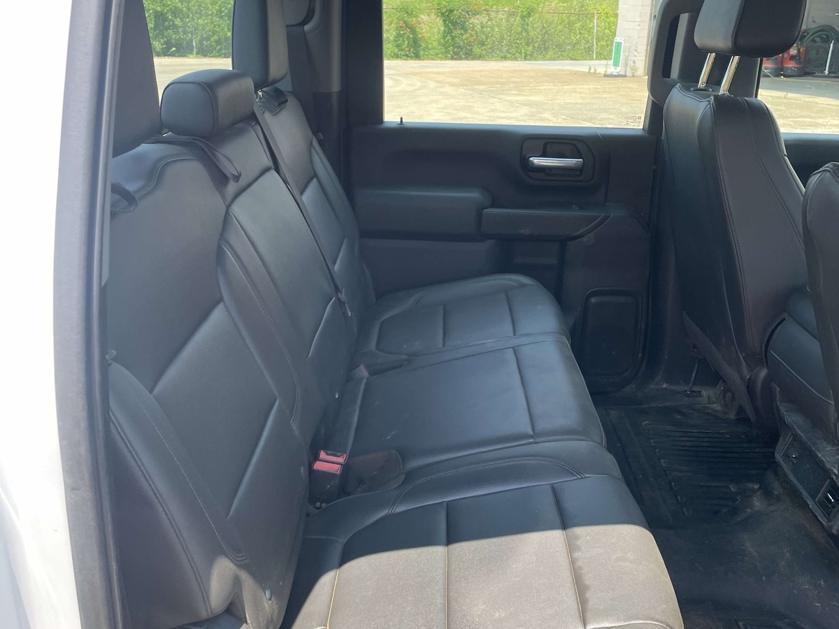 2020 Chevrolet 3500-9