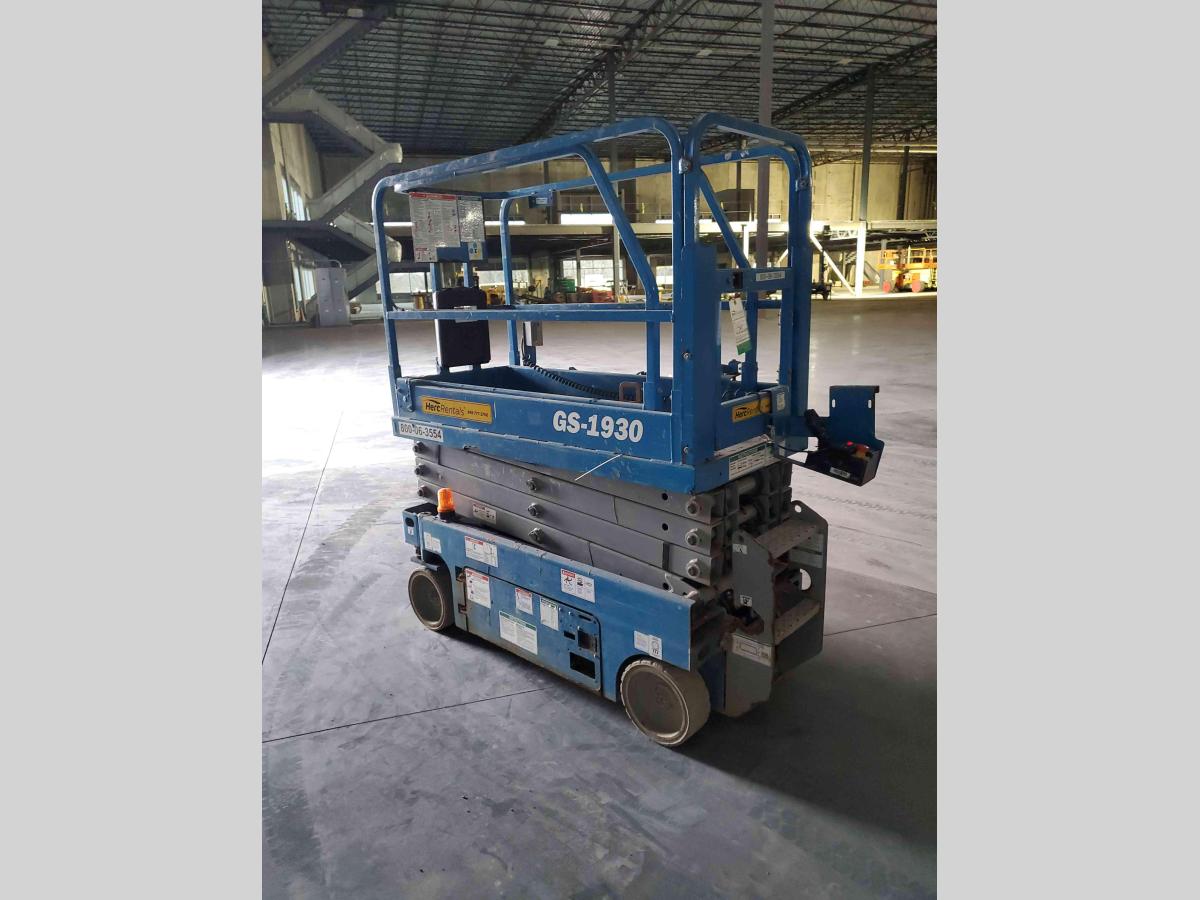 2015 Genie GS-1930