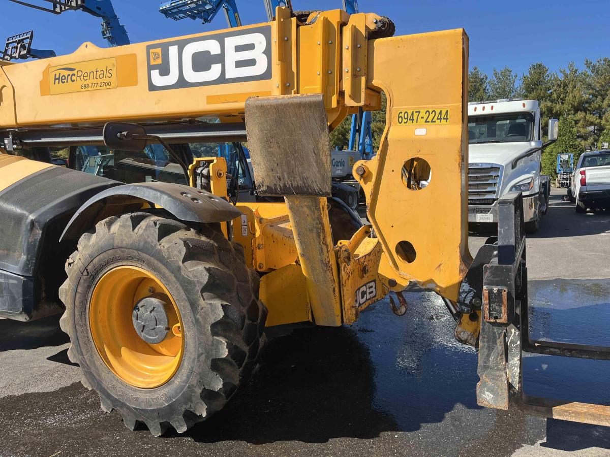 2018 JCB 510-56