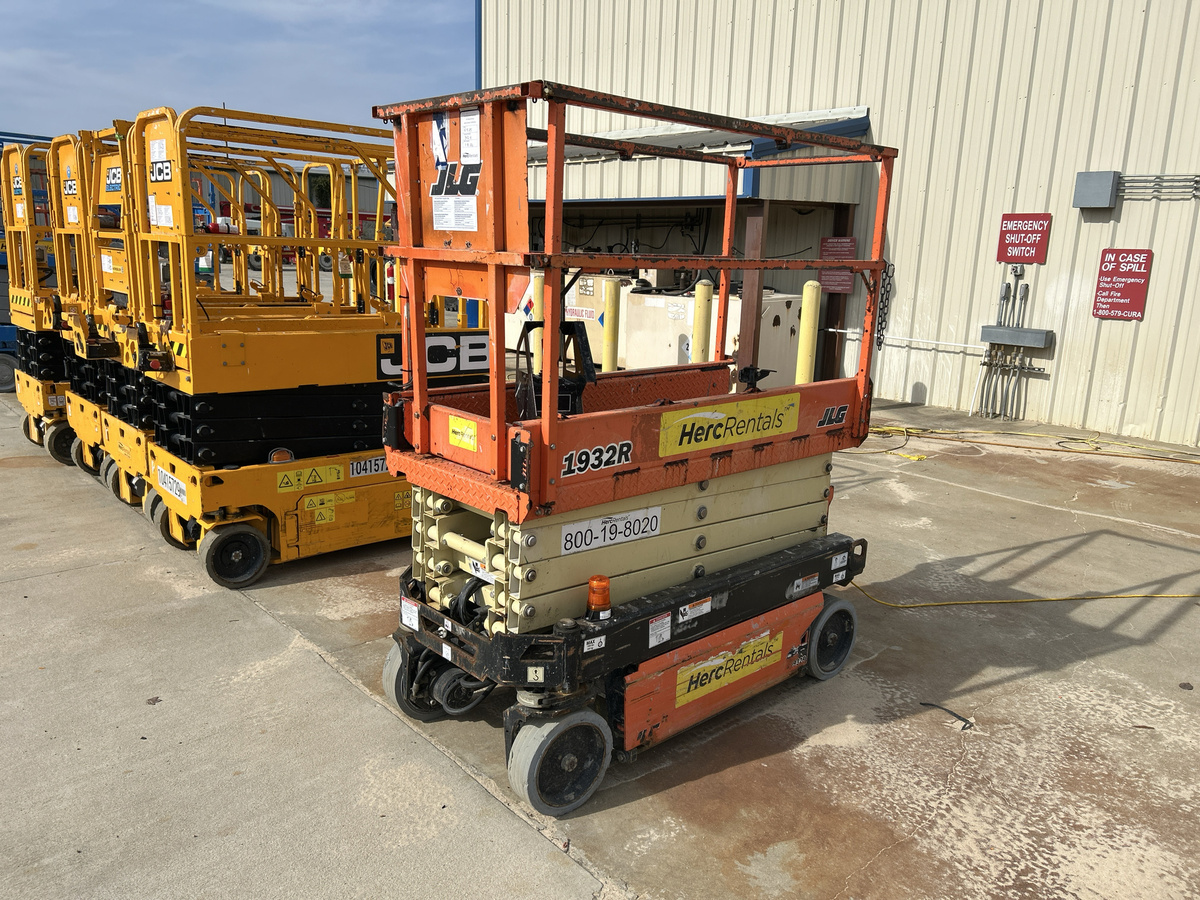 2018 JLG 1932R-2