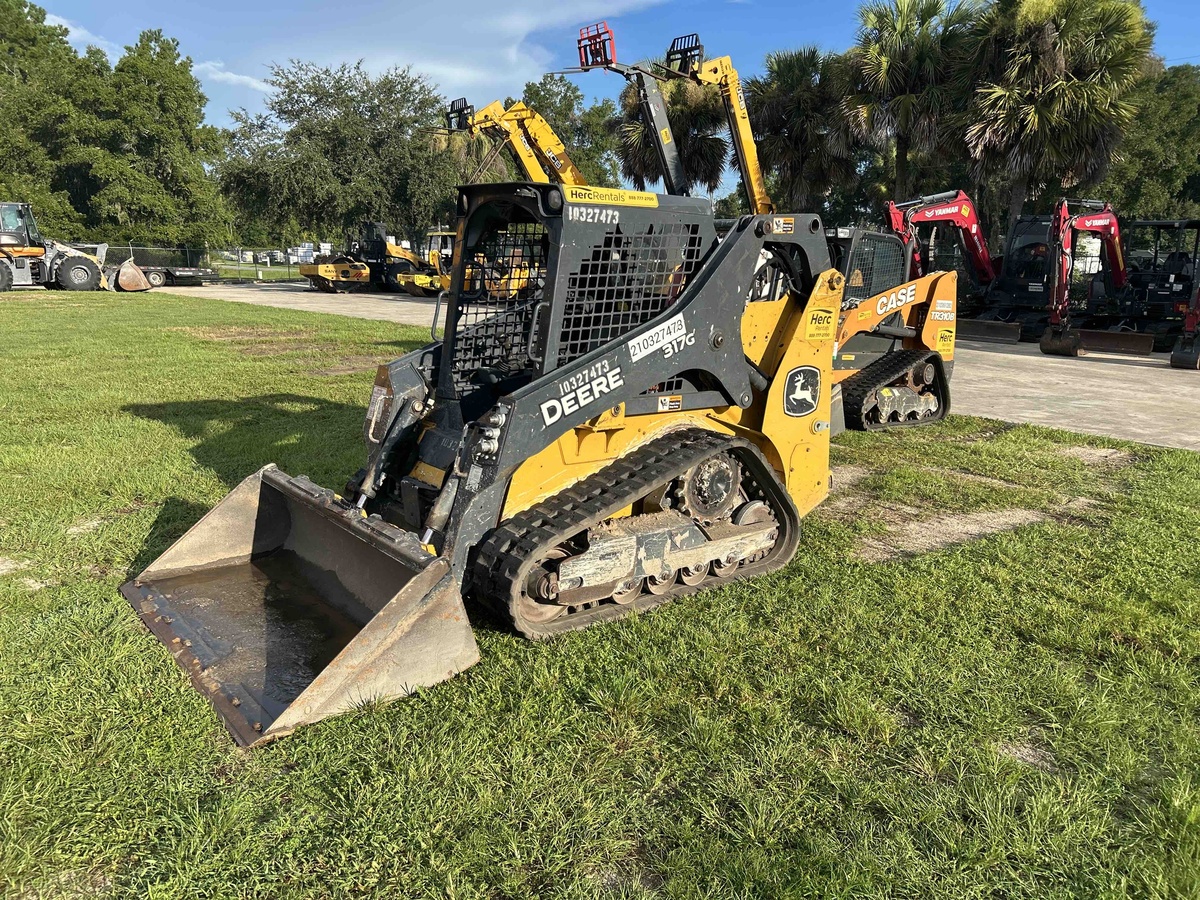 2021 John Deere 317G