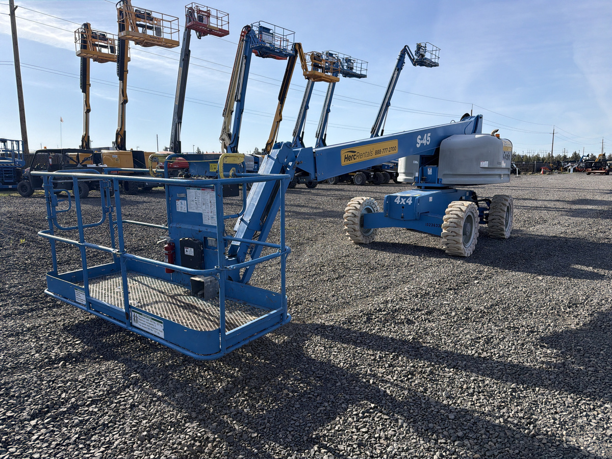 2018 Genie S-45