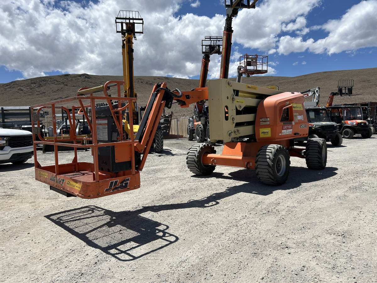 2018 JLG 450AJ-4