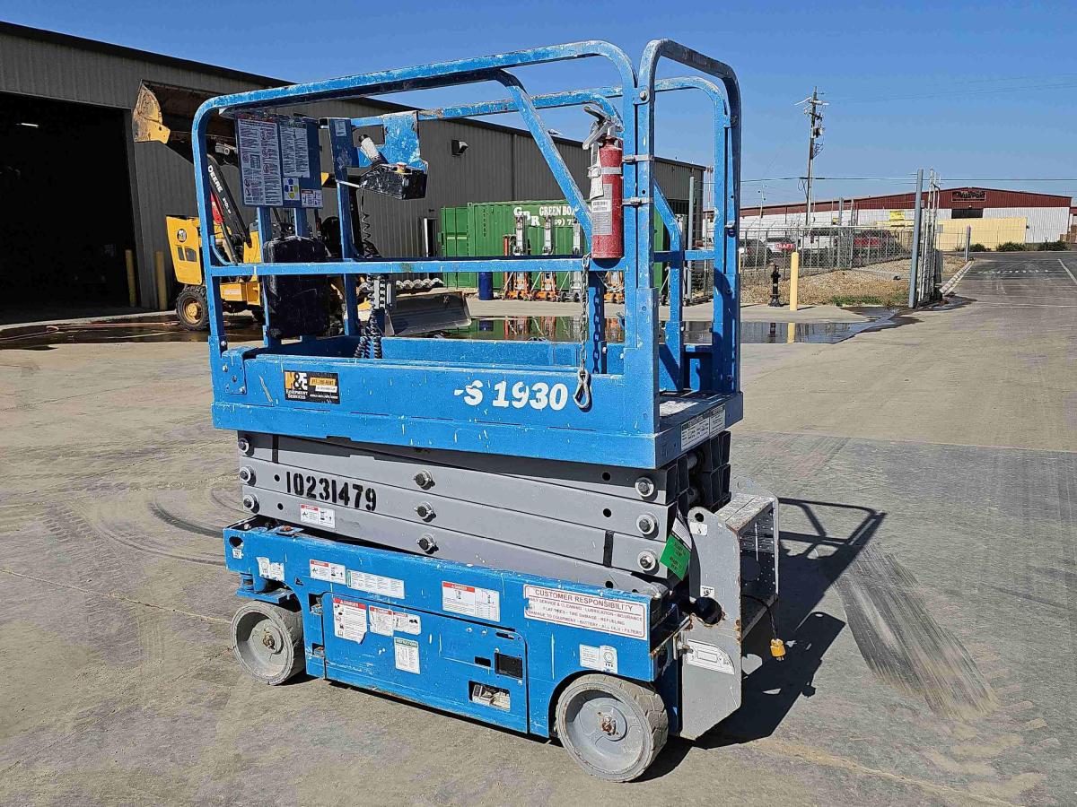 2017 Genie GS-1930
