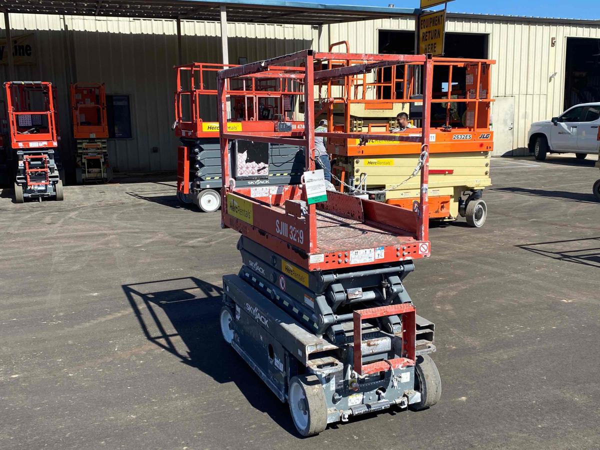 2017 Skyjack SJ3219