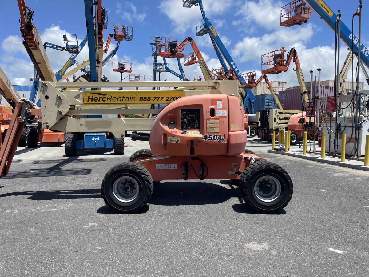 2014 JLG 450AJ-4