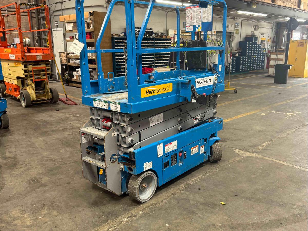 2018 Genie GS-1930
