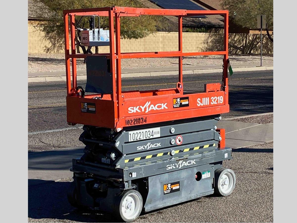 2017 Skyjack SJ3219