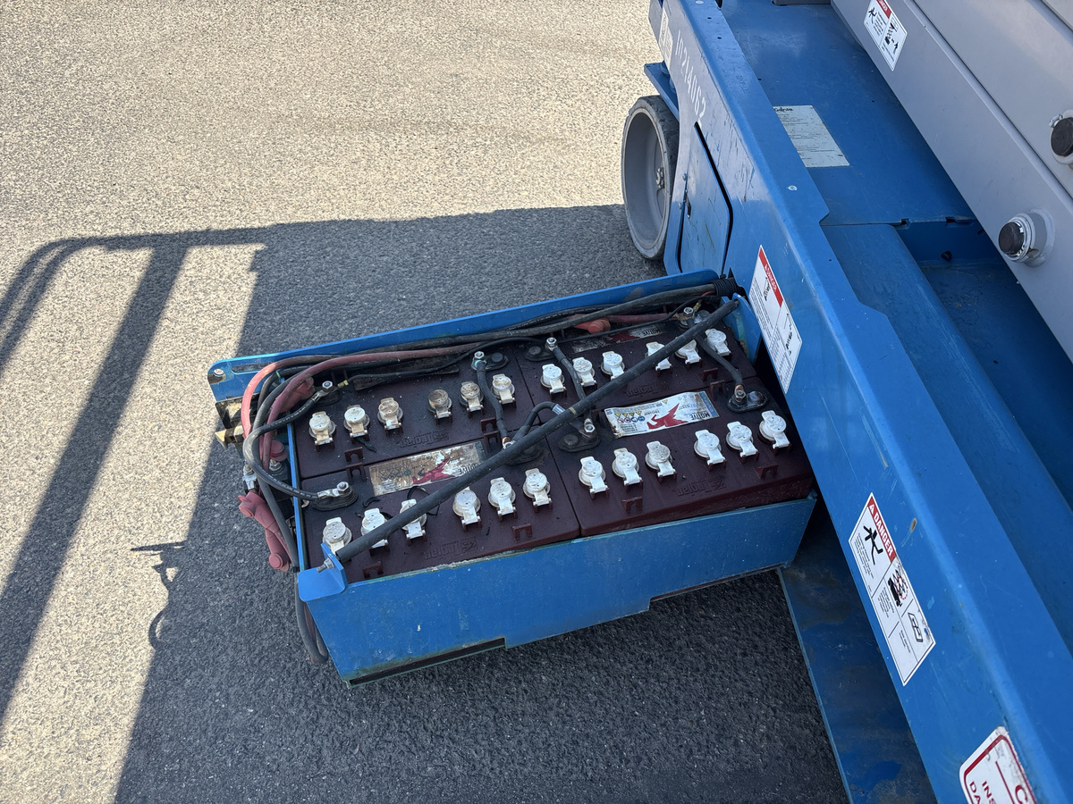 2017 Genie GS-4047-8