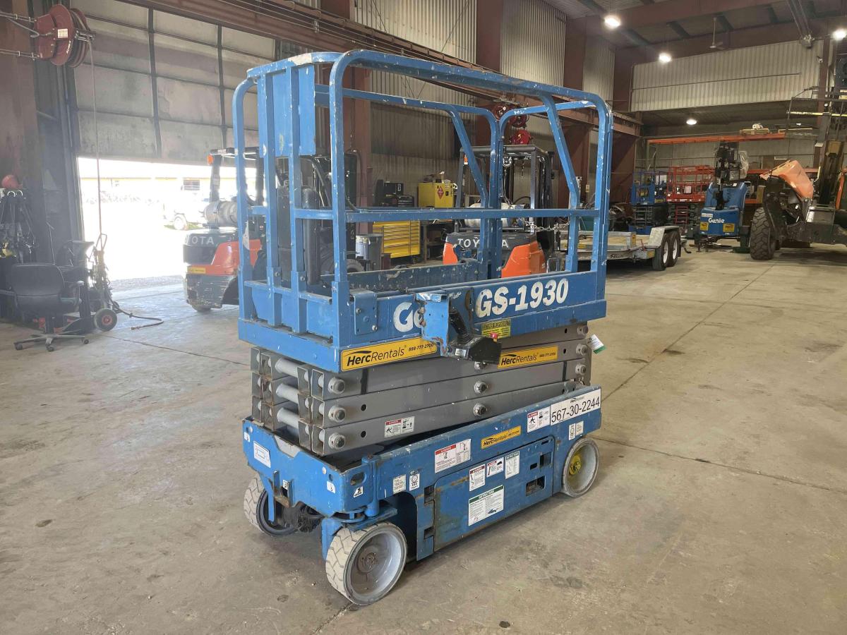 2017 Genie GS-1930