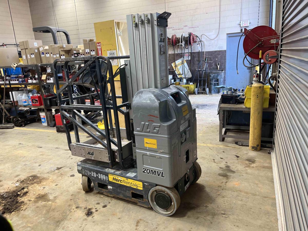 2018 JLG 20MVL
