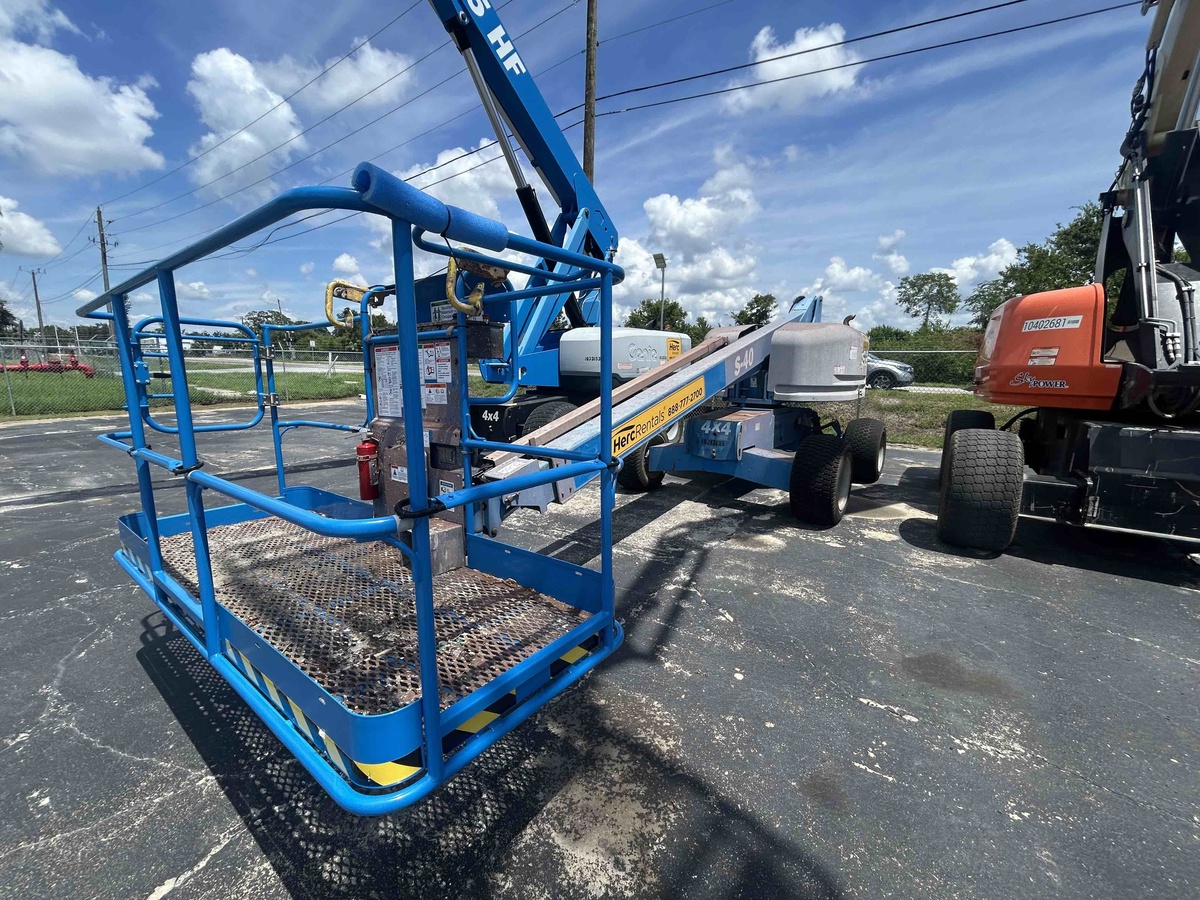 2017 Genie S-40