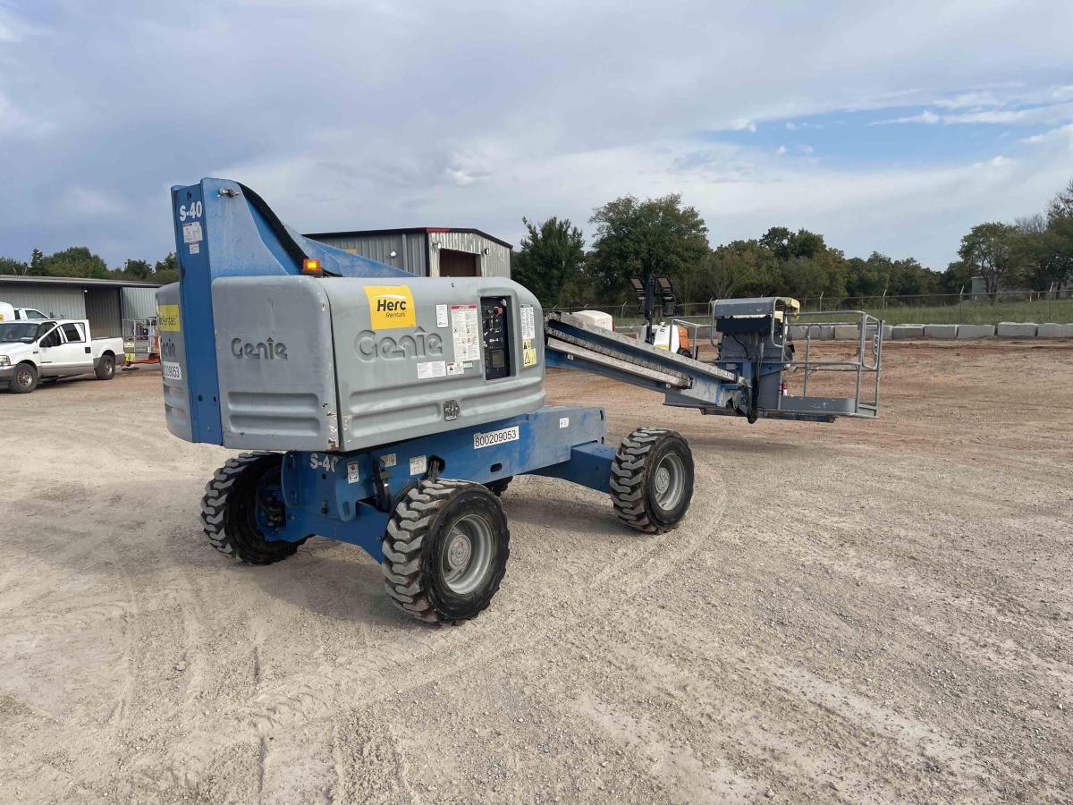 2018 Genie S-40