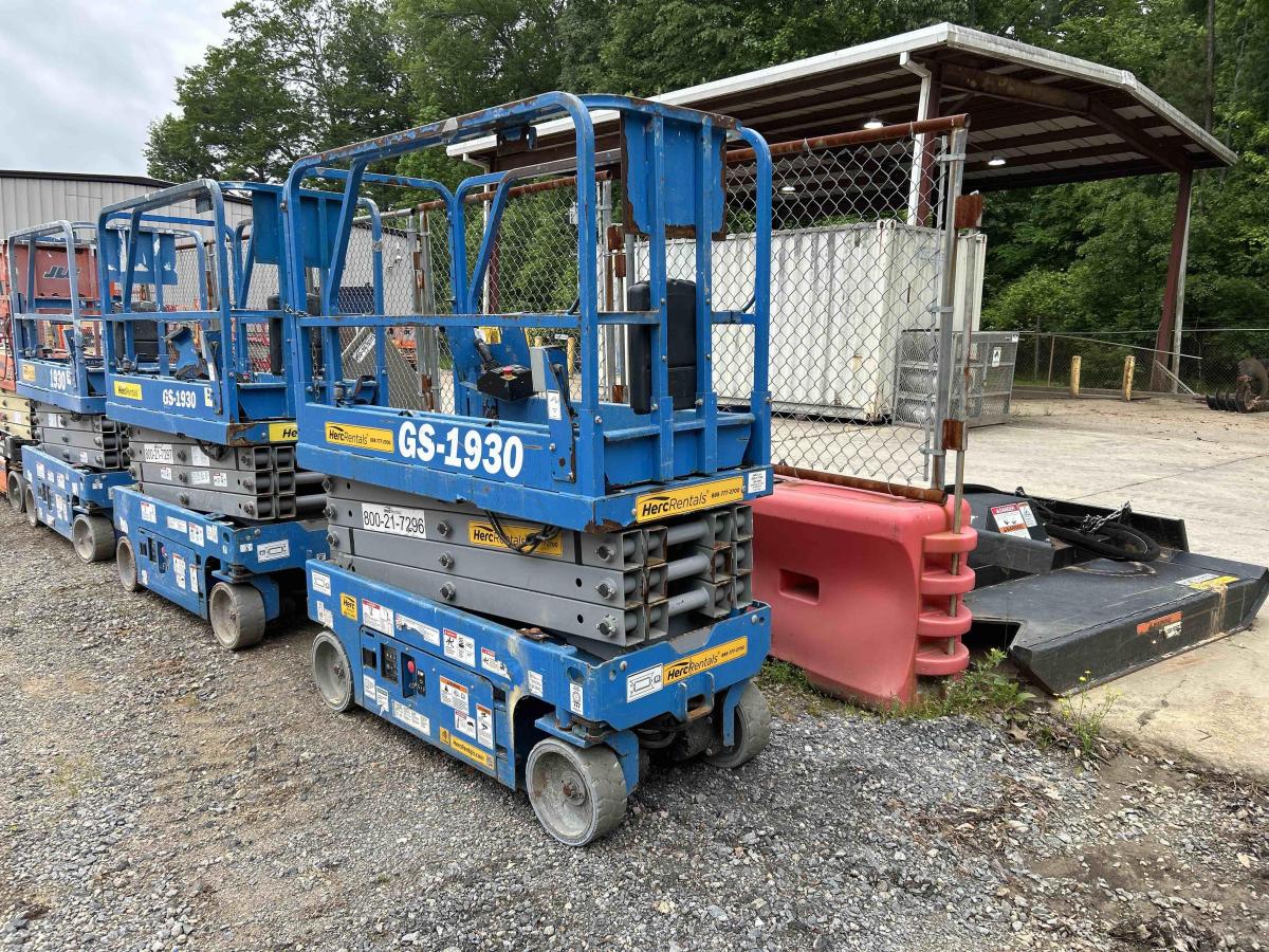 2018 Genie GS-1930
