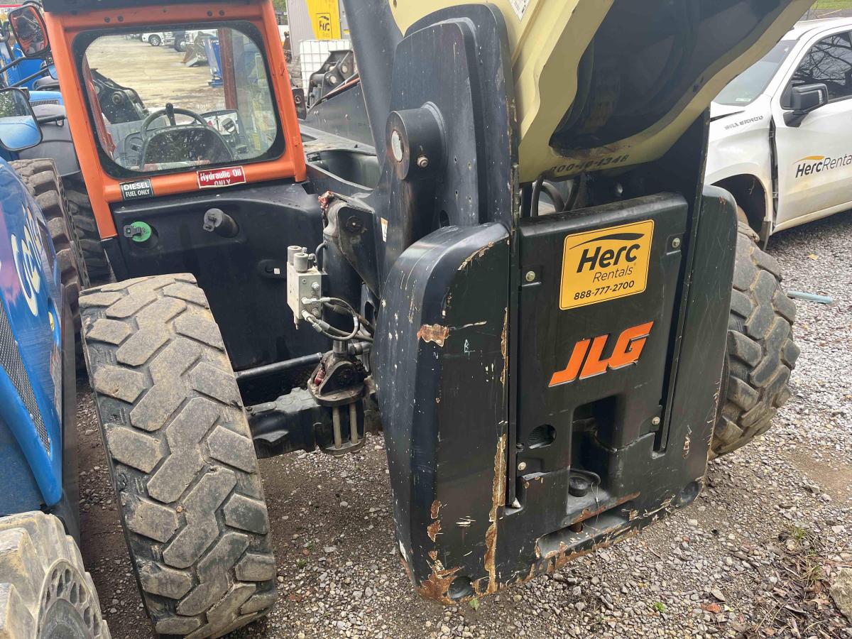 2016 JLG 1255