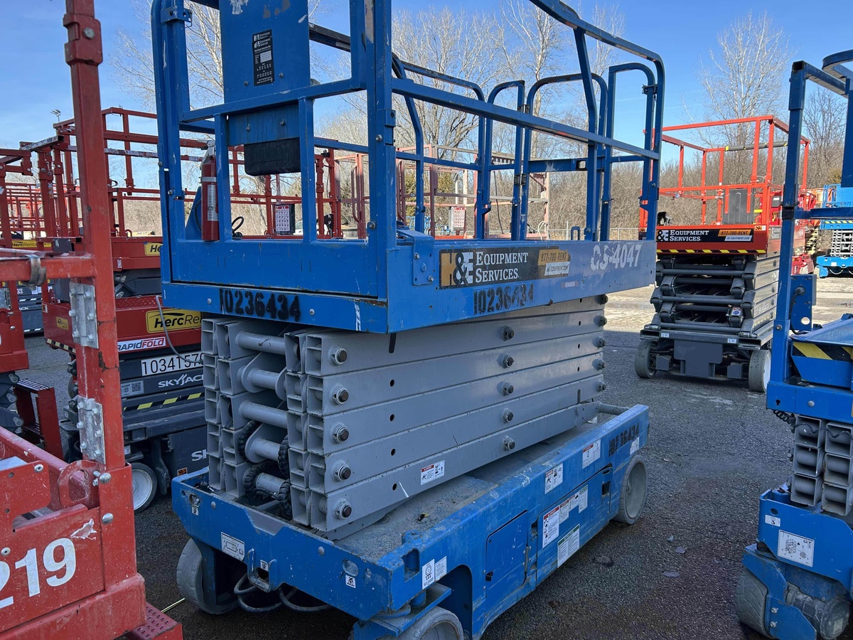 2018 Genie GS-4047
