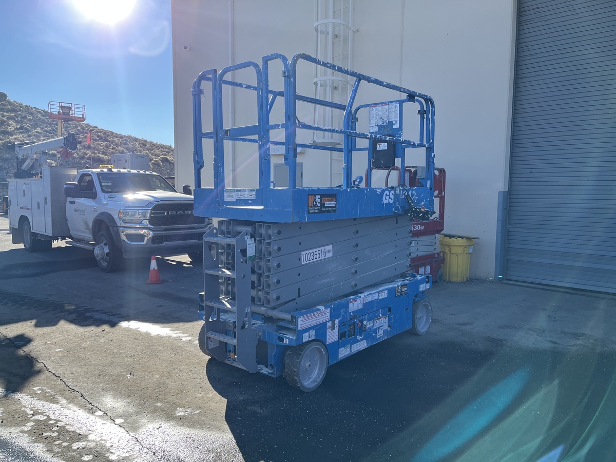 2018 Genie GS-4047