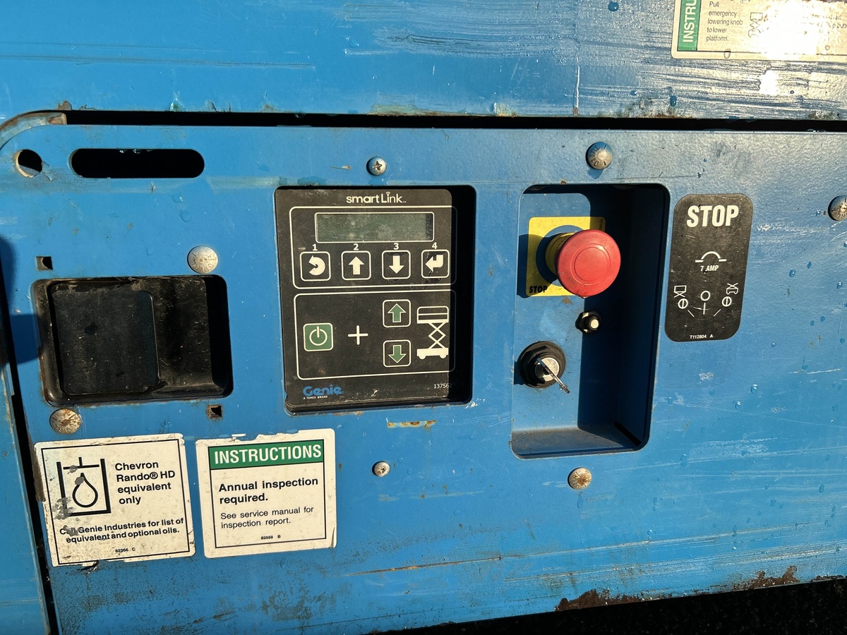 2017 Genie GS-3232-7