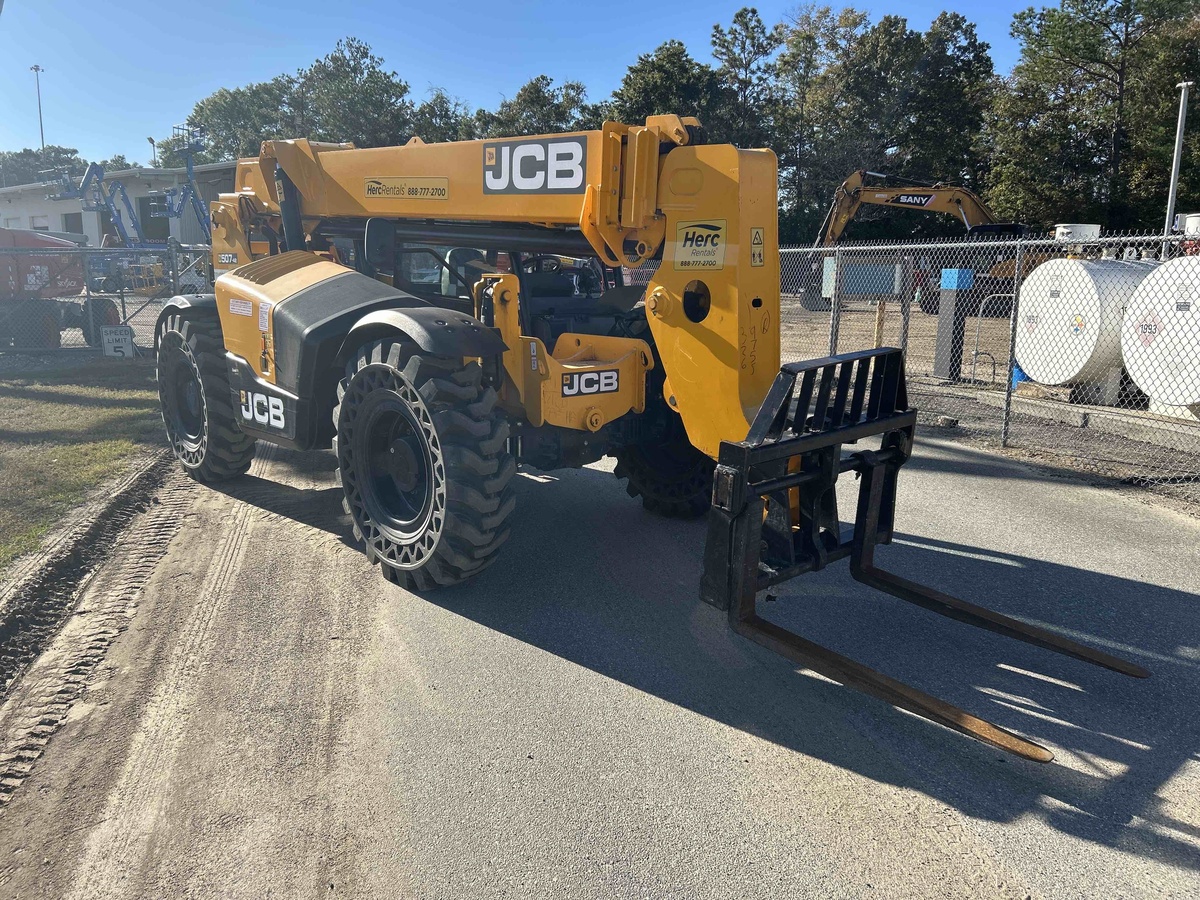 2023 JCB 507-42-1