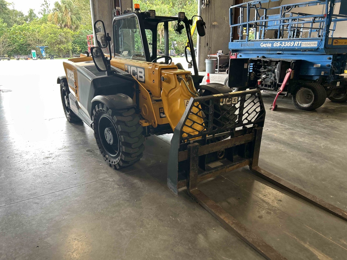 2023 JCB 505-20 TC-4