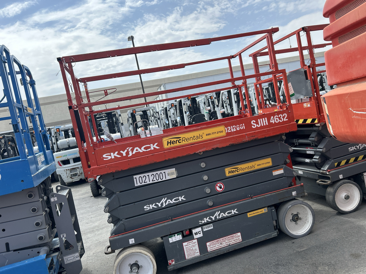 2017 Skyjack SJ4632-7