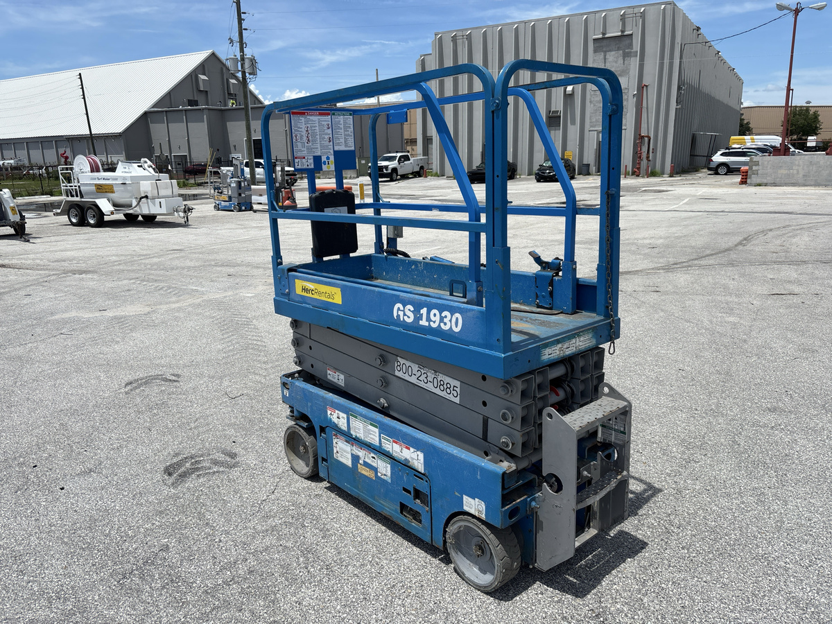 2018 Genie GS-1930-4
