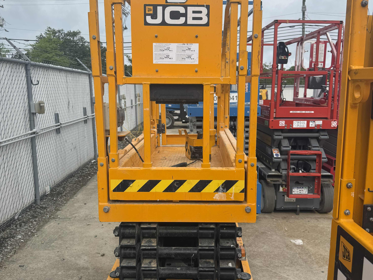 2023 JCB S1930E