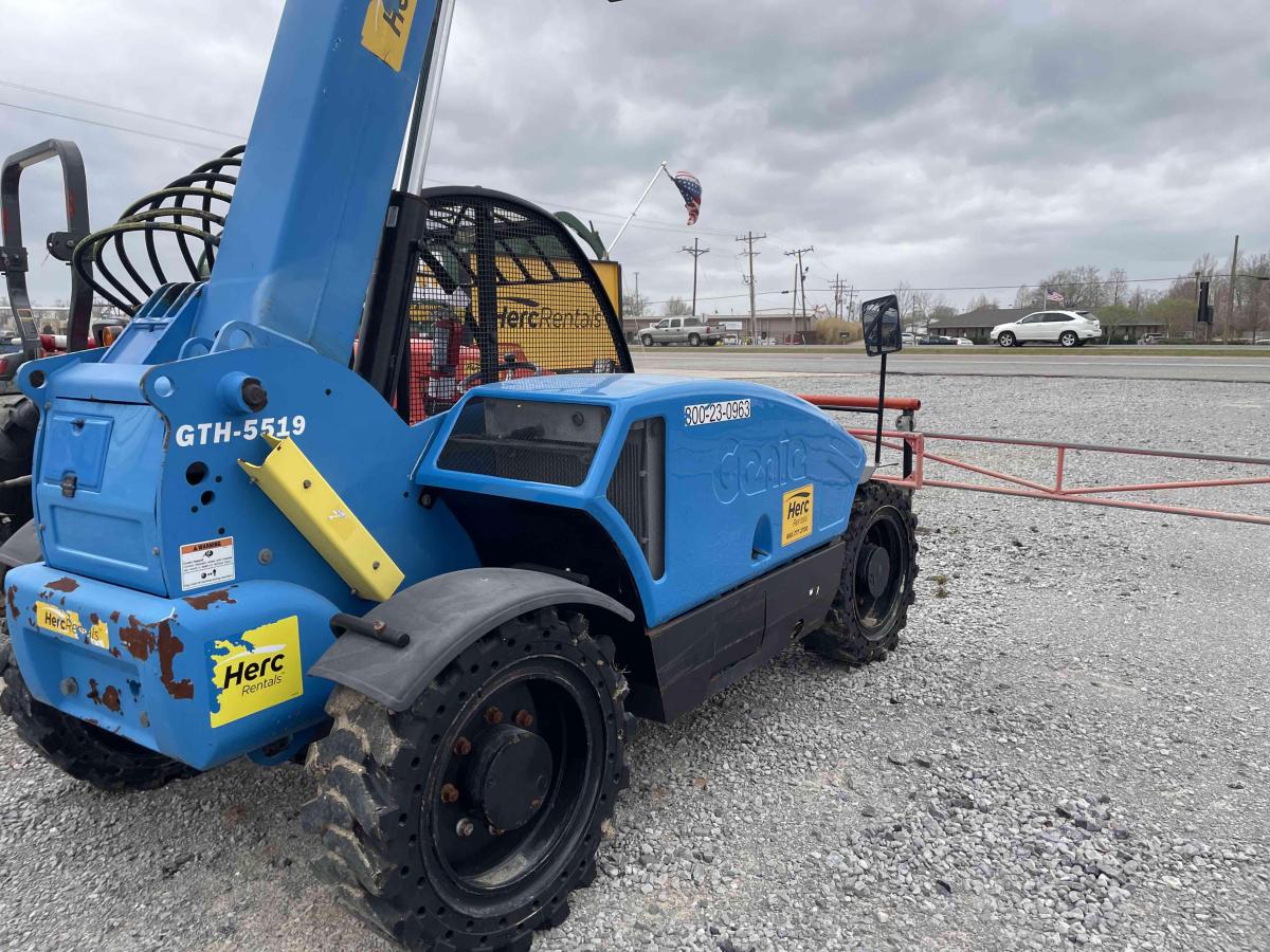 2018 Genie GTH-5519