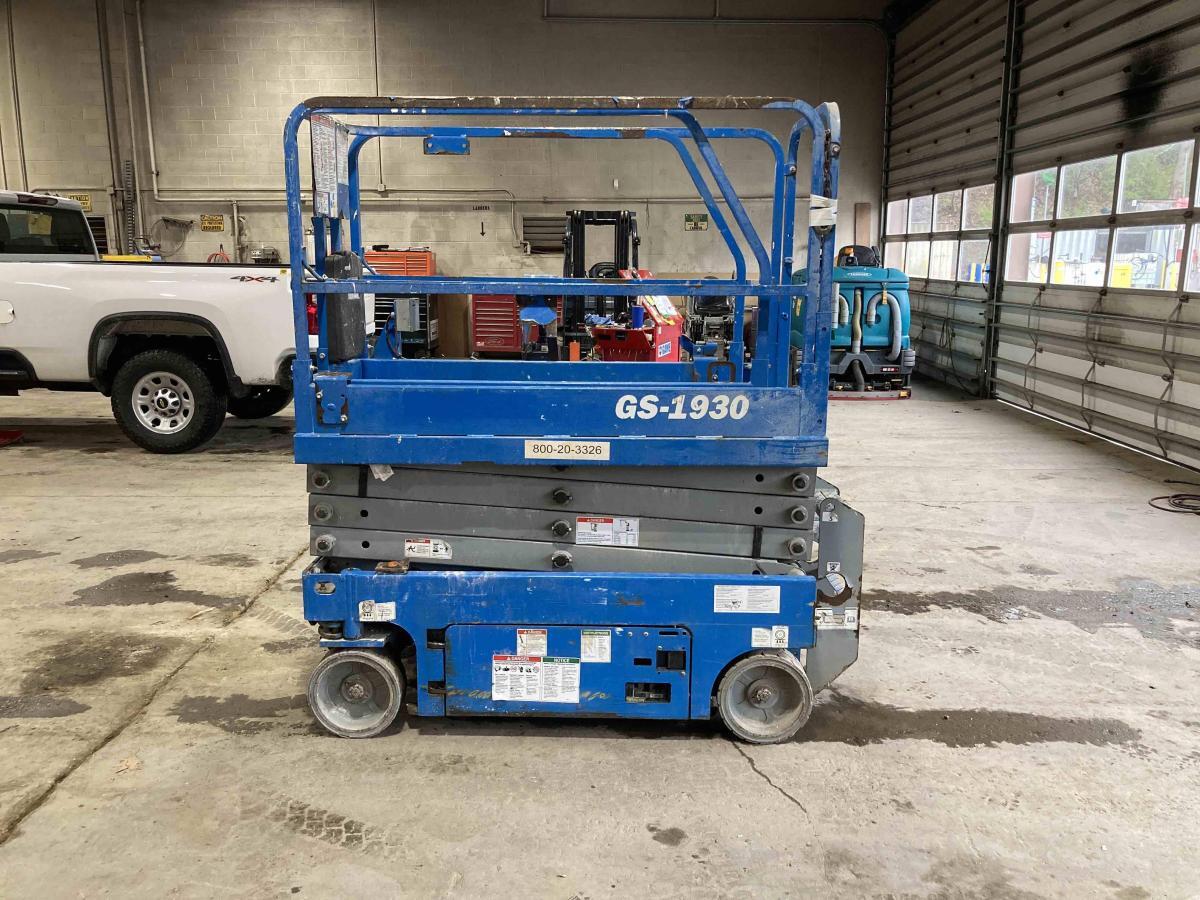 2018 Genie GS-1930