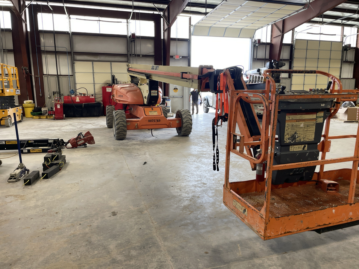 2015 JLG M600JP-6