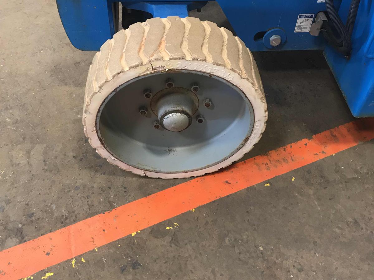 2012 Genie Z-40/23 N