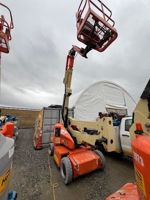 2016 JLG E400AJPN