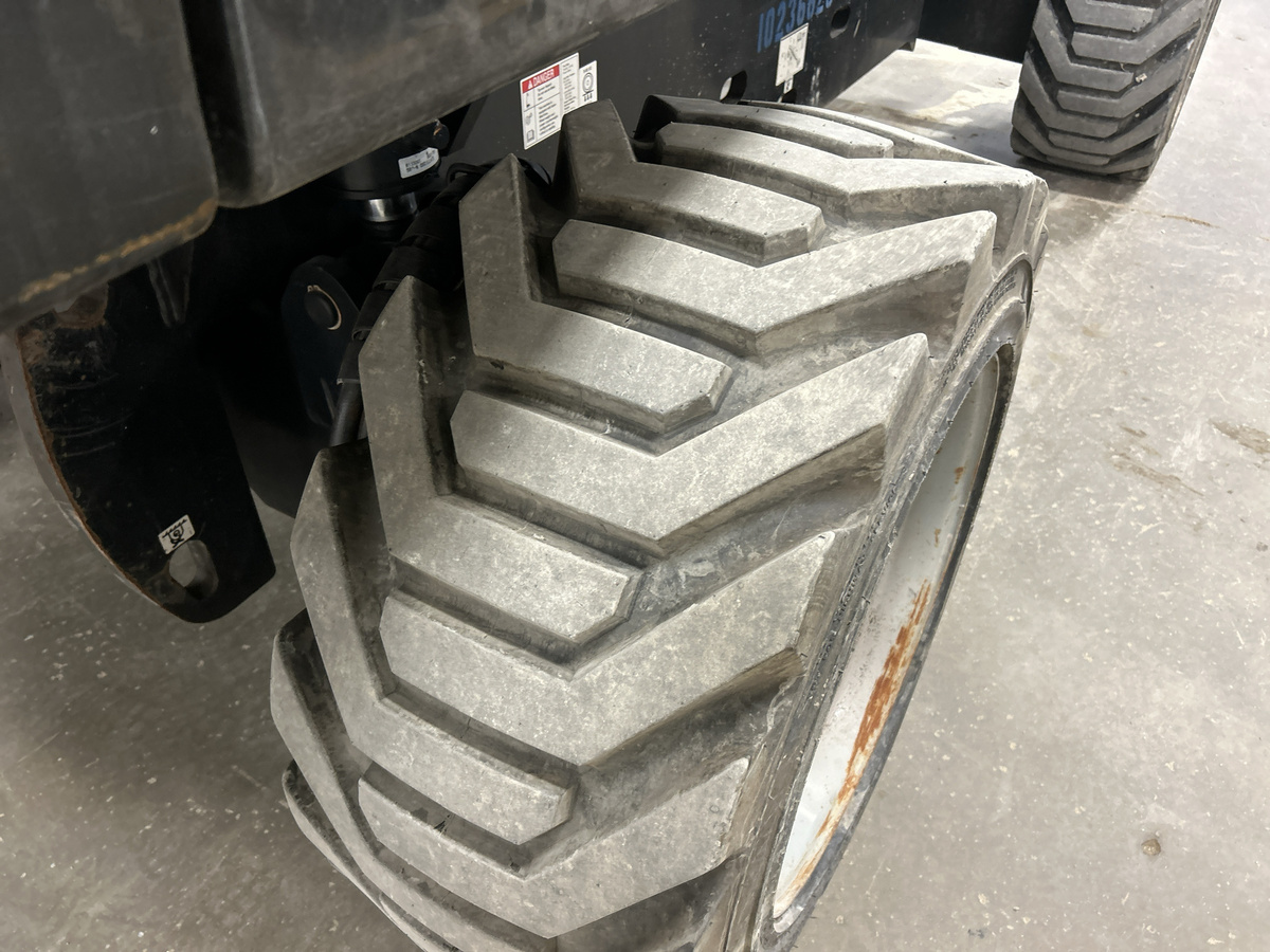 2018 Genie S-85-4