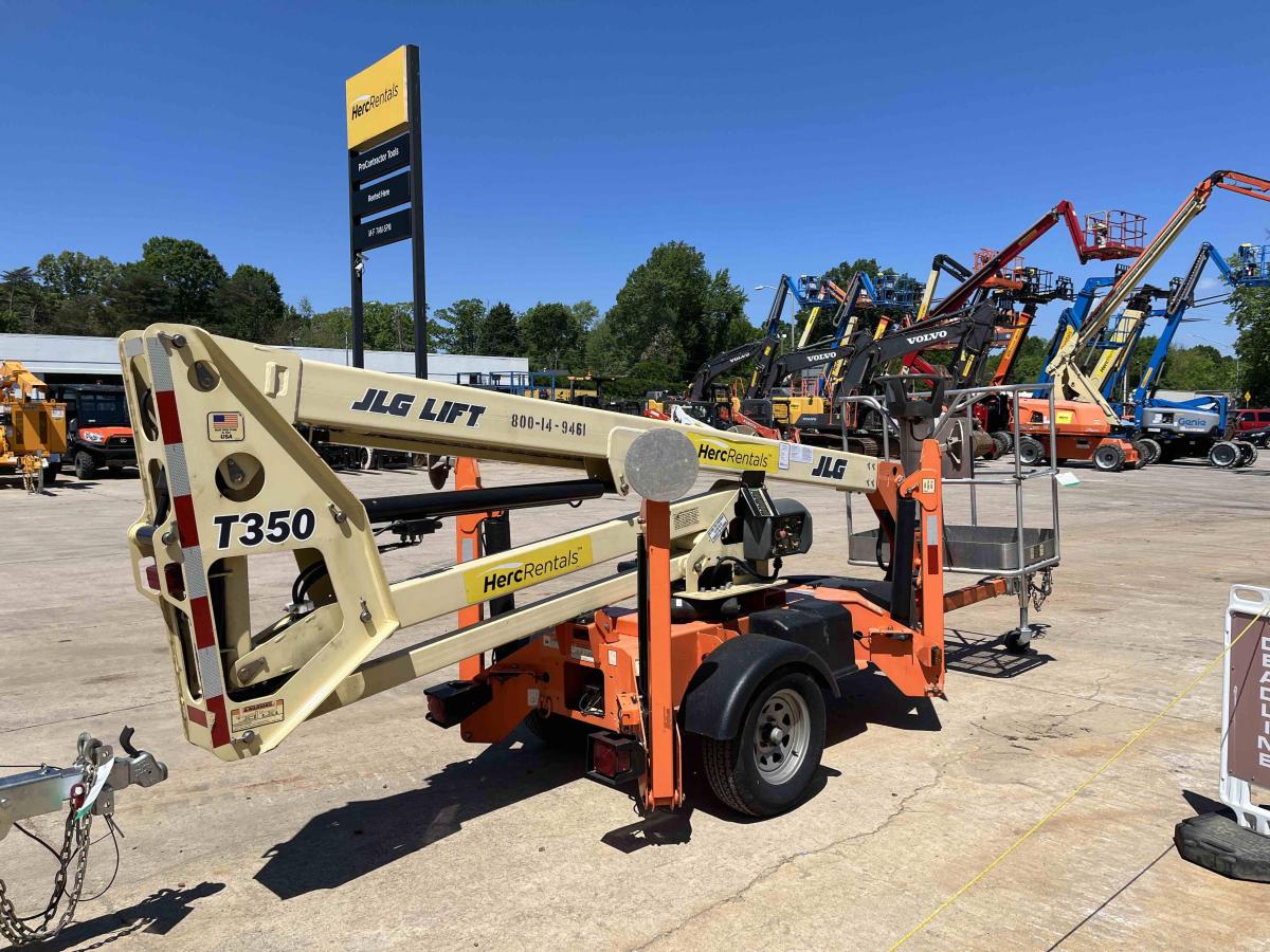 2017 JLG T350-2