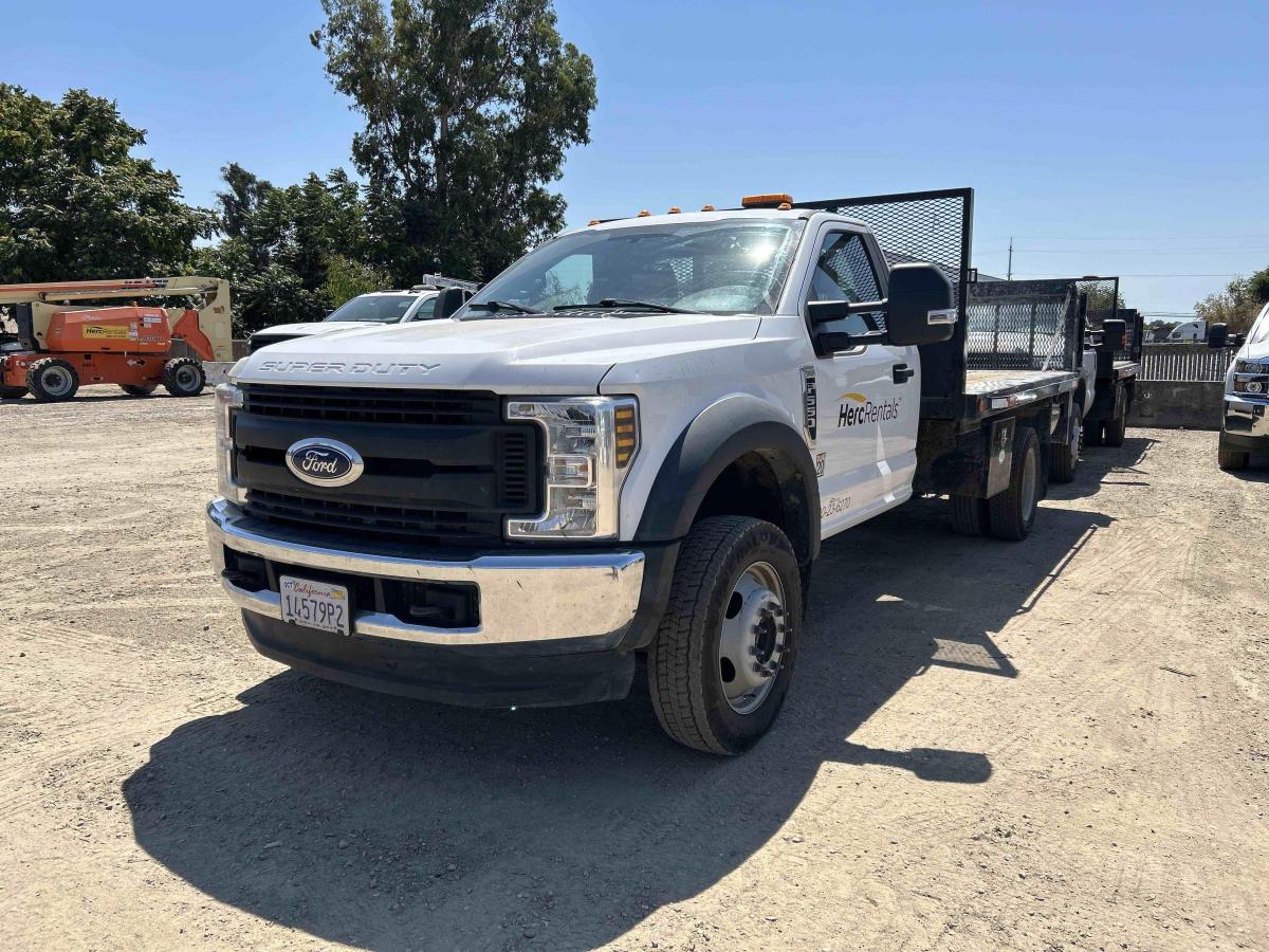 2018 Ford F550-3